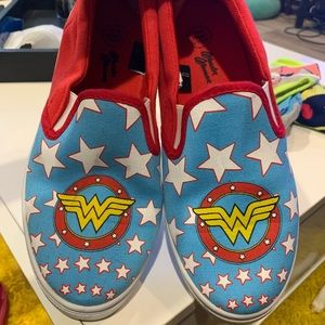 Womens size 9-10 shoes